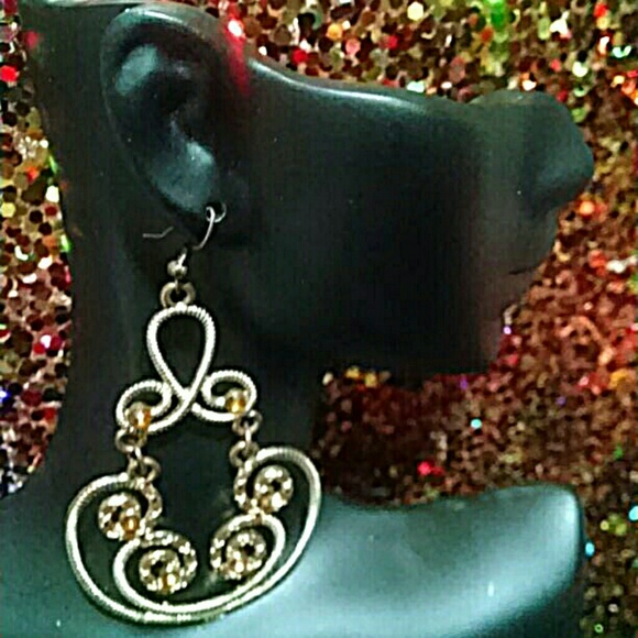 3 Funky Pairs ofFashion Earrings! - Picture 2 of 7